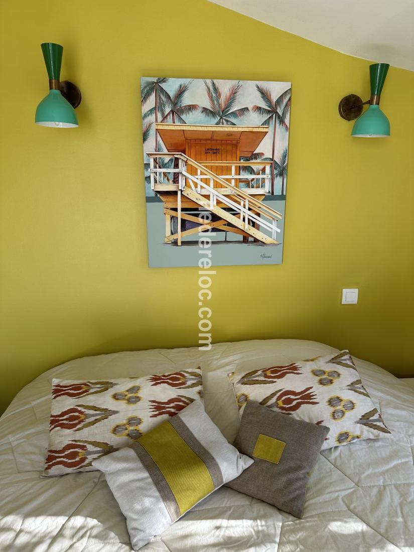 Photo 37 : CHAMBRE d'une maison situ&eacute;e &agrave; Le Bois-Plage-en-R&eacute;, &icirc;le de R&eacute;.