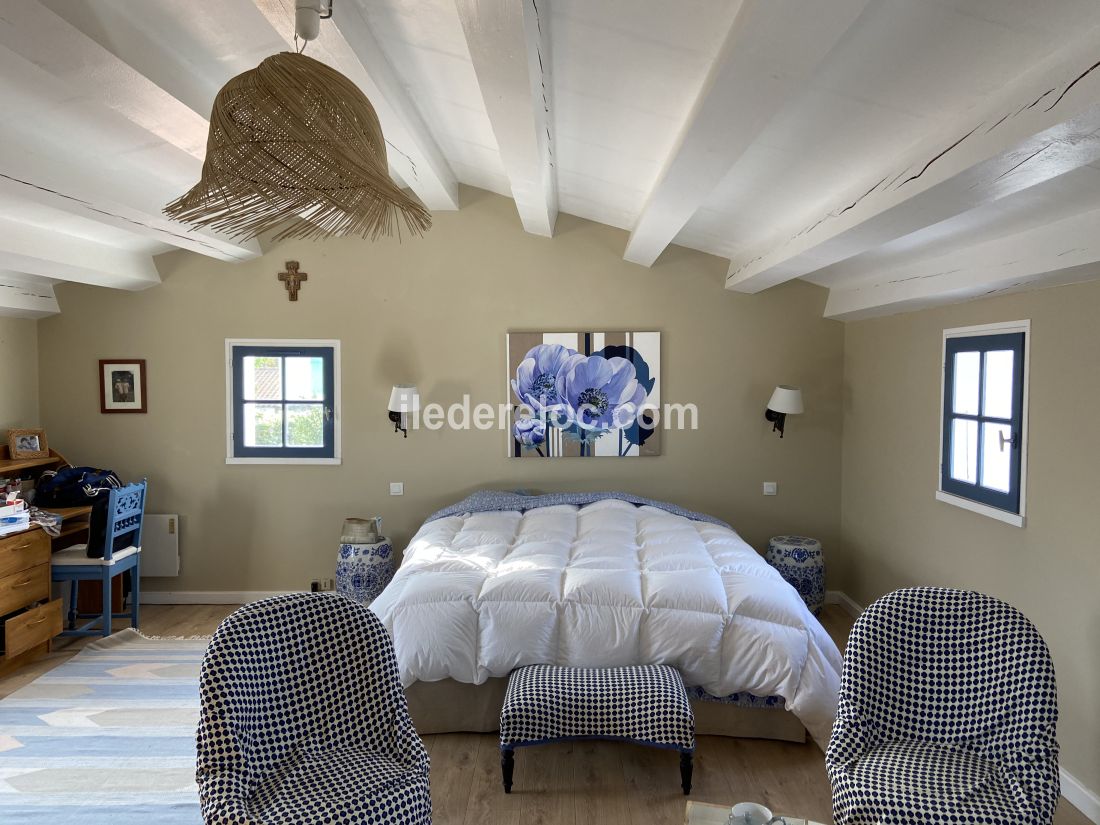 Photo 43 : CHAMBRE d'une maison situ&eacute;e &agrave; Le Bois-Plage-en-R&eacute;, &icirc;le de R&eacute;.