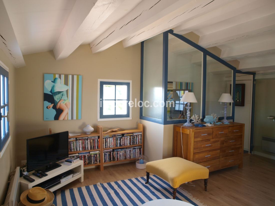 Photo 45 : CHAMBRE d'une maison situ&eacute;e &agrave; Le Bois-Plage-en-R&eacute;, &icirc;le de R&eacute;.