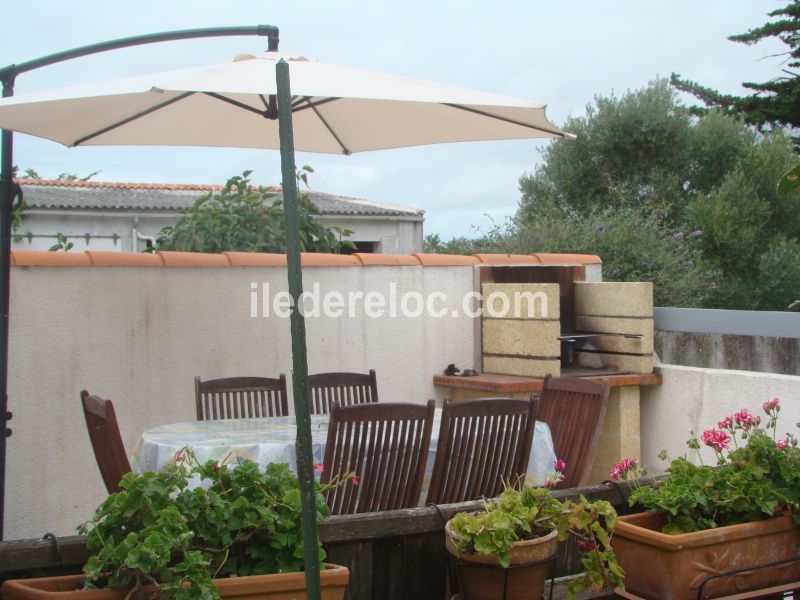 Photo 2 : TERRASSE d'une maison située à Saint-Martin-de-Ré, île de Ré.