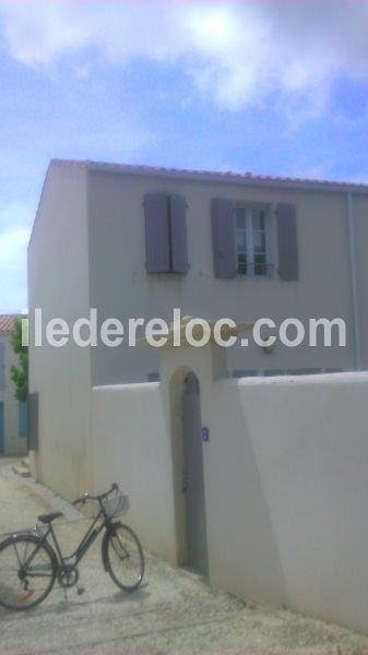 Photo 11 : EXTERIEUR d'une maison située à La Flotte-en-Ré, île de Ré.