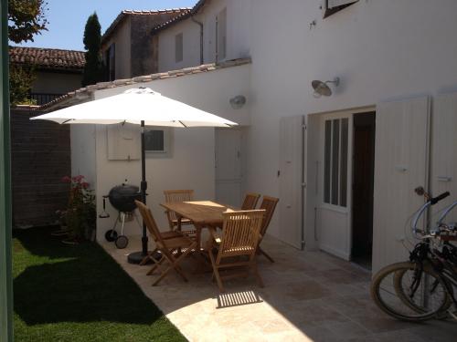 Photo 2 : NC d'une maison située à La Couarde-sur-mer, île de Ré.