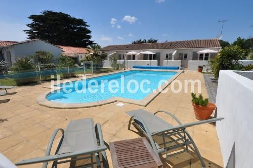 Photo 1 : PISCINE d'une maison située à La Couarde-sur-mer, île de Ré.