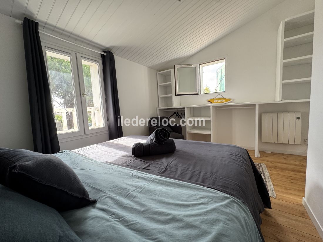 Photo 15 : CHAMBRE d'une maison située à Le Bois-Plage-en-Ré, île de Ré.