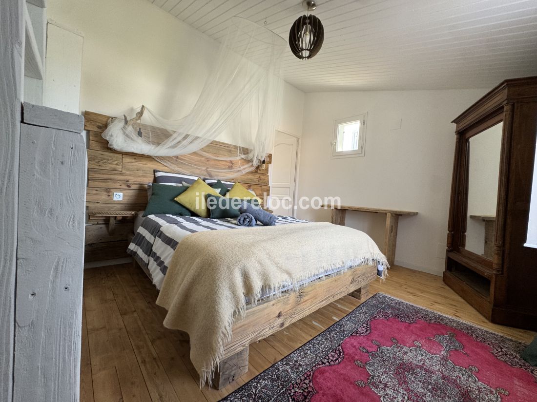 Photo 14 : CHAMBRE d'une maison située à Le Bois-Plage-en-Ré, île de Ré.