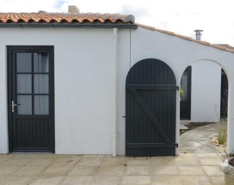 Photo 20 : EXTERIEUR d'une maison située à La Couarde, île de Ré.