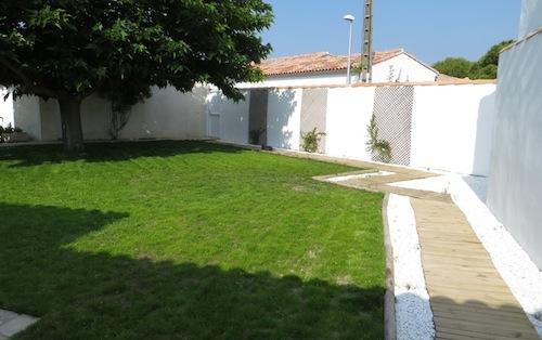 Photo 24 : JARDIN d'une maison située à La Couarde, île de Ré.