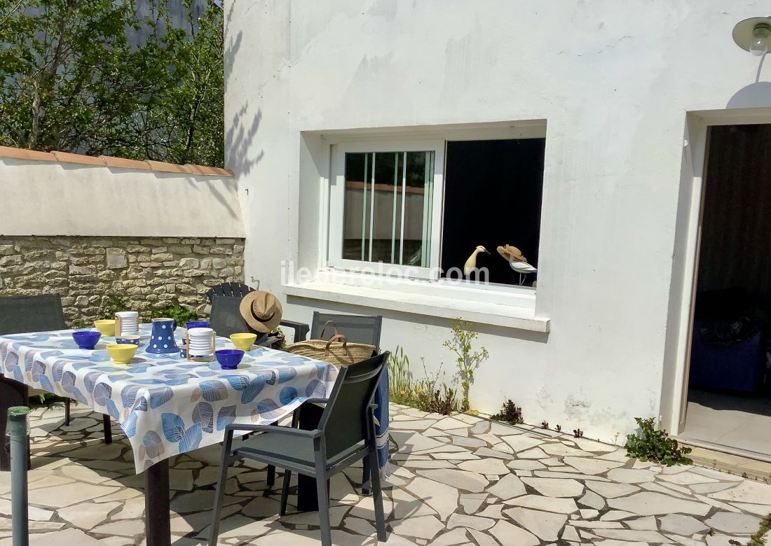 Photo 3 : NC d'une maison située à La Couarde-sur-mer, île de Ré.