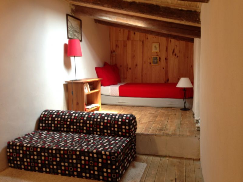 Photo 14 : CHAMBRE d'une maison située à Saint-Clément-des-Baleines, île de Ré.