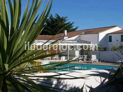 Photo 1 :  d'une maison située à La Couarde-sur-mer, île de Ré.