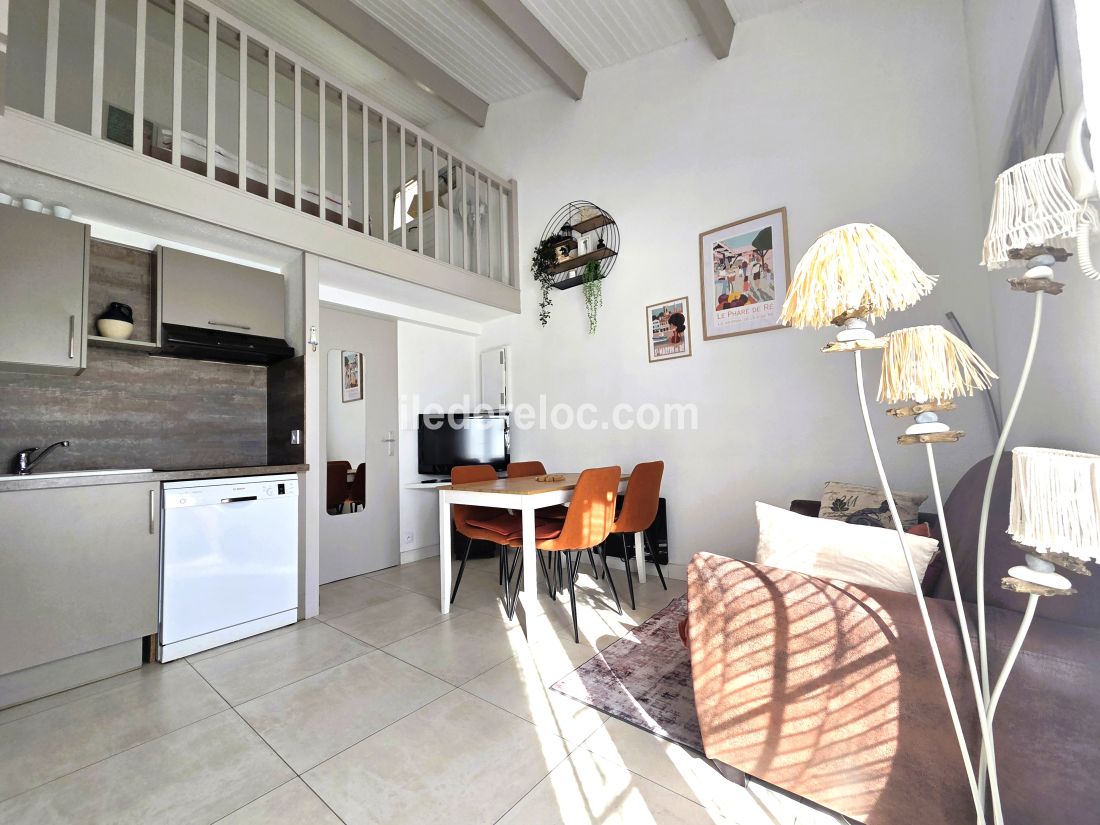 Photo 6 : NC d'une maison situ&eacute;e &agrave; Saint-Martin-de-R&eacute;, &icirc;le de R&eacute;.