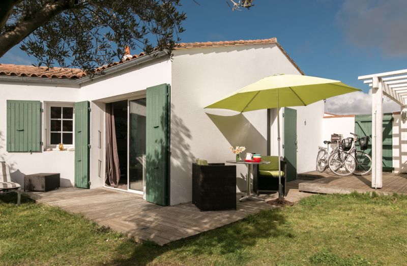 Photo 2 : EXTERIEUR d'une maison située à La Flotte-en-Ré, île de Ré.