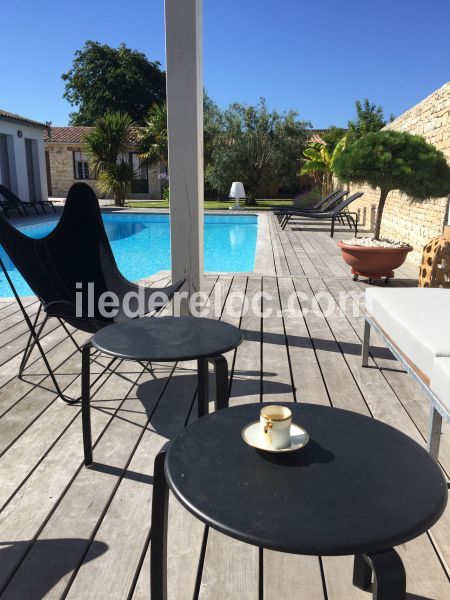 Photo 24 : TERRASSE d'une maison située à Le Bois-Plage-en-Ré, île de Ré.