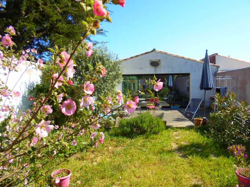 Photo 2 : NC d'une maison située à La Couarde, île de Ré.