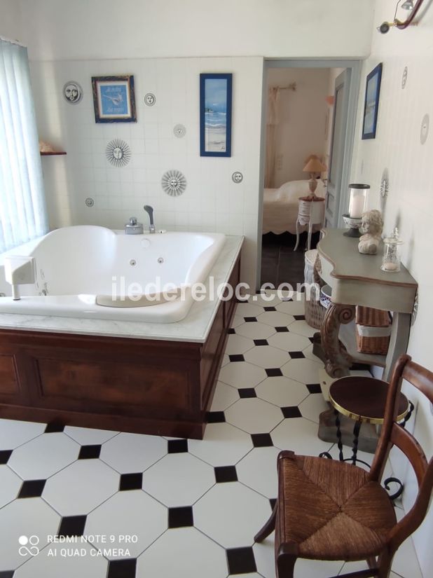 Photo 12 : NC d'une maison située à Le Bois-Plage-en-Ré, île de Ré.