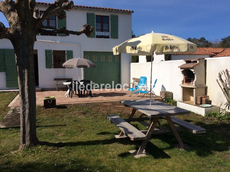 Photo 4 : JARDIN d'une maison située à Ars, île de Ré.