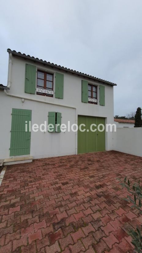 Photo 3 : TERRASSE d'une maison située à Ars, île de Ré.