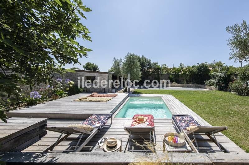 Photo 1 :  d'une maison située à La Couarde-sur-mer, île de Ré.