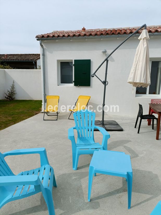 Photo 10 : TERRASSE d'une maison située à Le Bois-Plage-en-Ré, île de Ré.