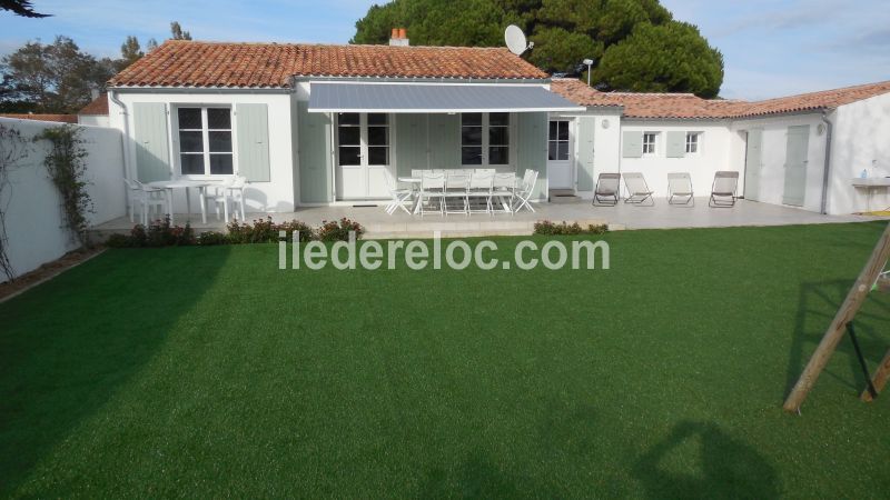 Photo 1 : EXTERIEUR d'une maison située à La Couarde-sur-mer, île de Ré.