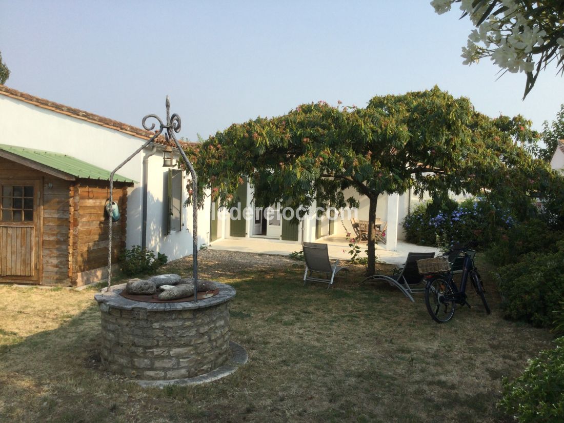 Photo 24 : JARDIN d'une maison située à Sainte-Marie-de-Ré, île de Ré.