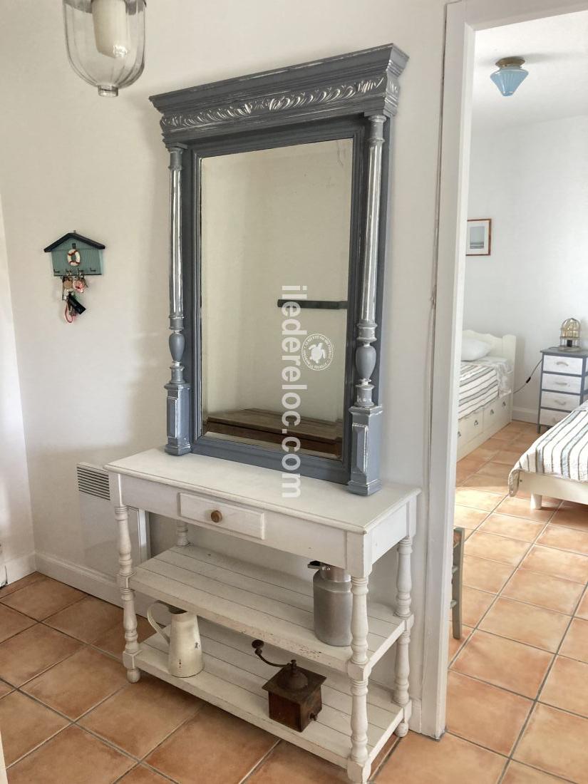 Photo 13 : ENTREE d'une maison située à Sainte-Marie-de-Ré, île de Ré.