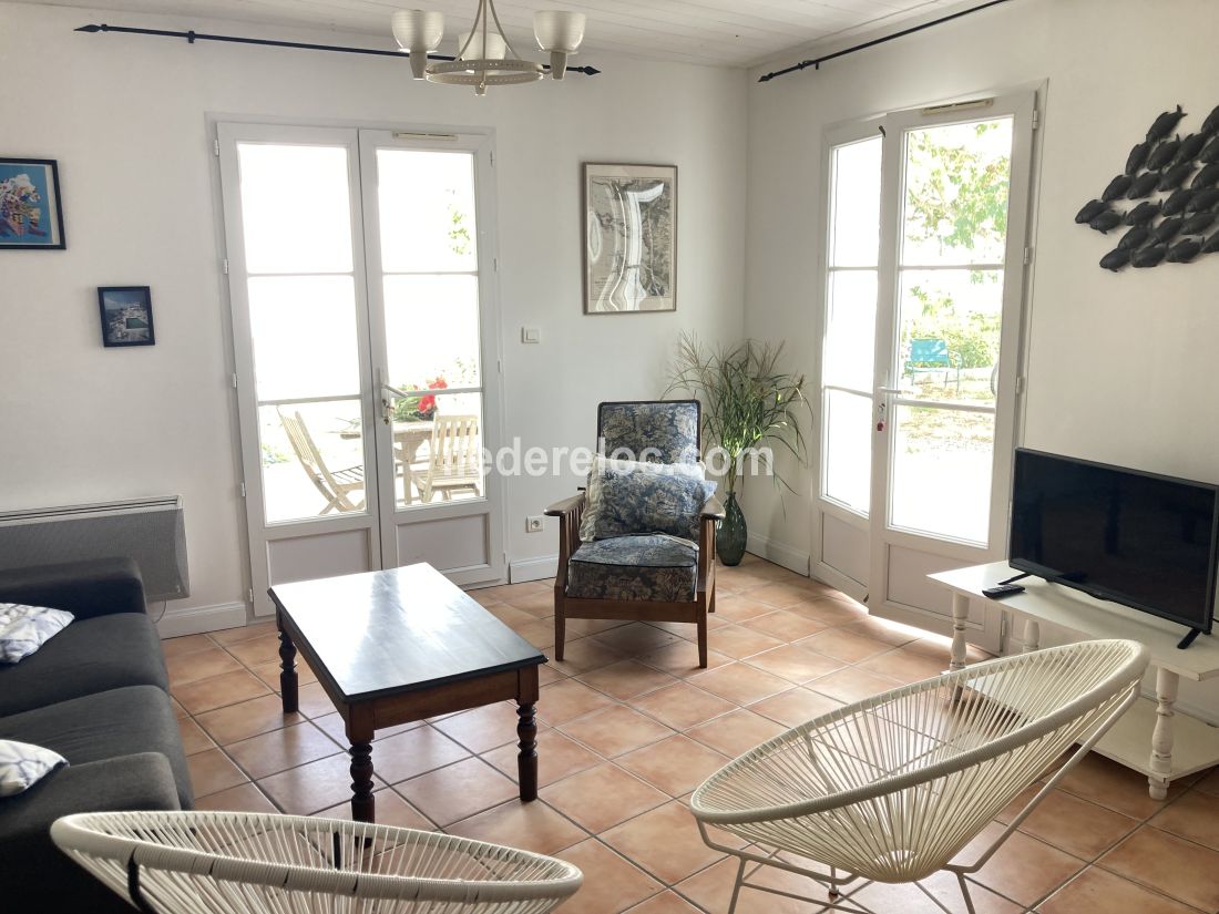 Photo 16 : SEJOUR d'une maison située à Sainte-Marie-de-Ré, île de Ré.