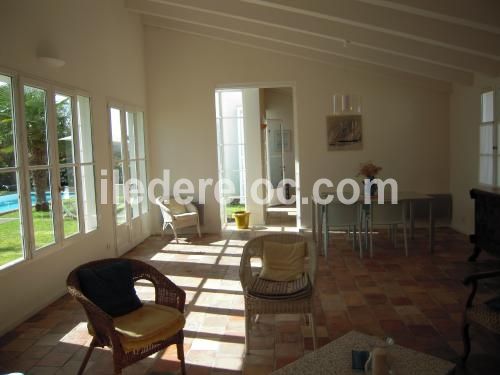 Photo 5 : SEJOUR d'une maison située à Loix, île de Ré.