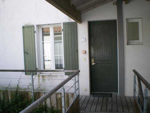 Photo 9 : EXTERIEUR d'une maison située à La Flotte-en-Ré, île de Ré.