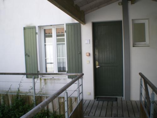 Photo 9 : EXTERIEUR d'une maison située à La Flotte, île de Ré.