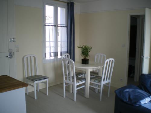 Photo 4 : SEJOUR d'une maison située à La Flotte, île de Ré.