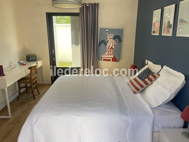 Photo 29 : CHAMBRE d'une maison situ&eacute;e &agrave; La Couarde-sur-mer, &icirc;le de R&eacute;.
