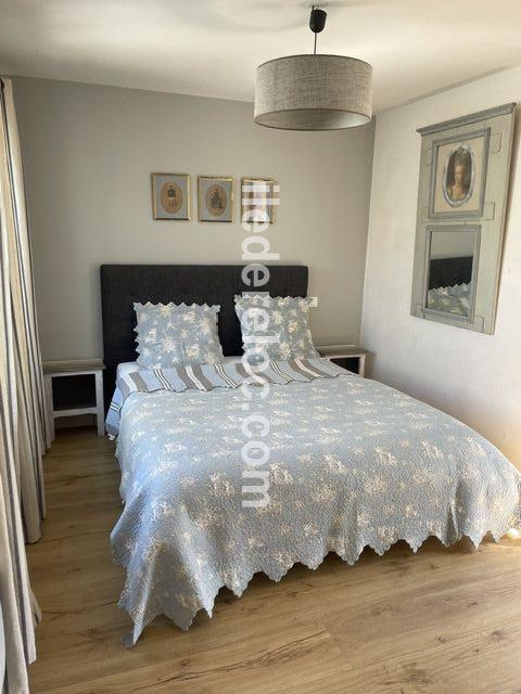 Photo 27 : CHAMBRE d'une maison situ&eacute;e &agrave; La Couarde-sur-mer, &icirc;le de R&eacute;.
