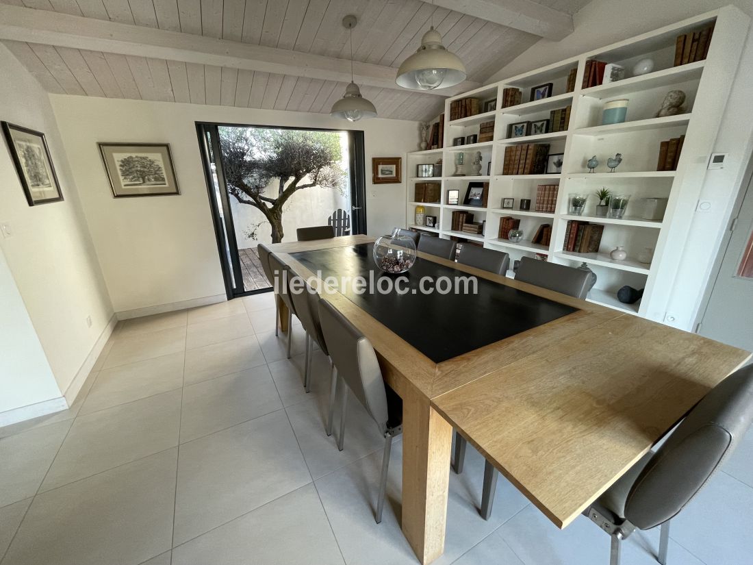 Photo 14 : SEJOUR d'une maison située à La Couarde-sur-mer, île de Ré.