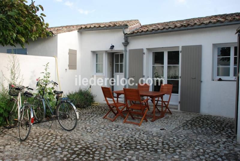 Photo 1 : NC d'une maison située à Loix, île de Ré.