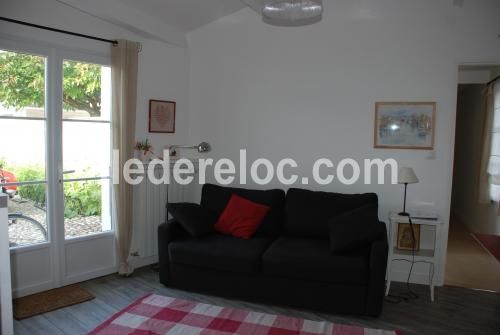 Photo 4 : SEJOUR d'une maison située à Loix, île de Ré.