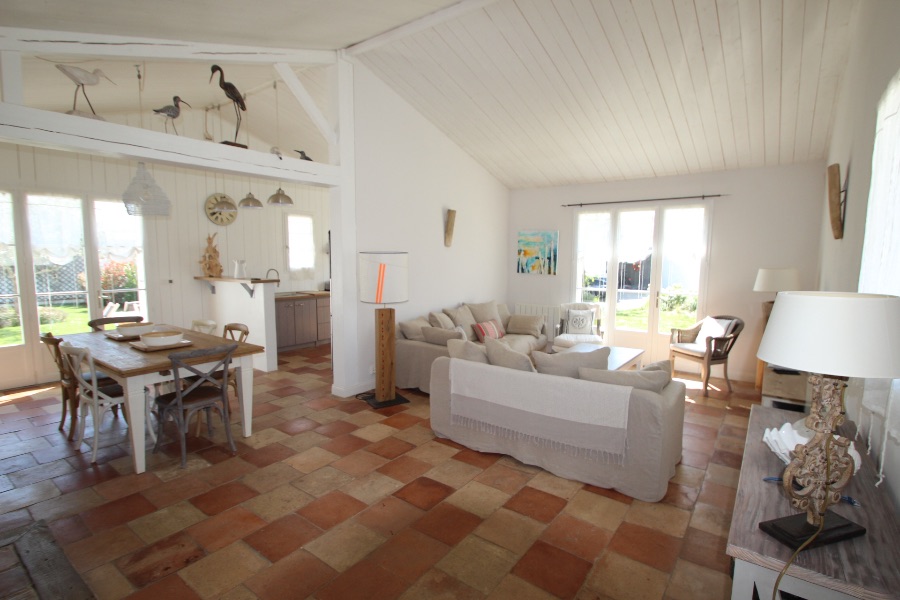 Photo 8 : SEJOUR d'une maison située à La Flotte-en-Ré, île de Ré.