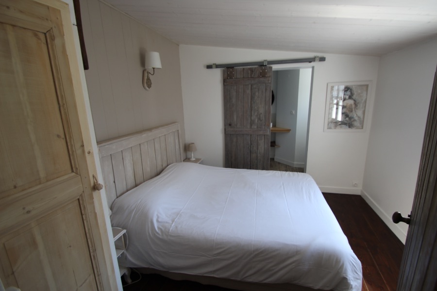 Photo 13 : CHAMBRE d'une maison située à La Flotte-en-Ré, île de Ré.