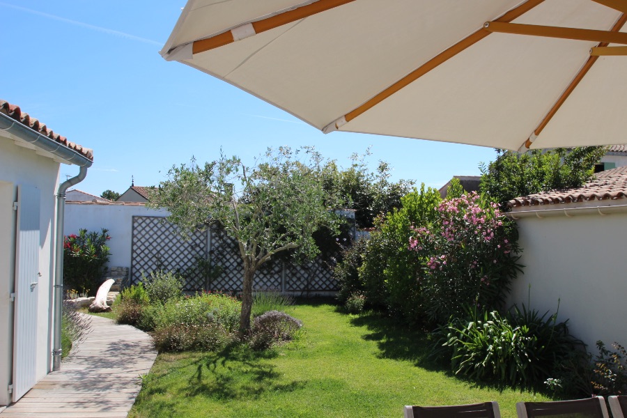 Photo 6 : JARDIN d'une maison située à La Flotte-en-Ré, île de Ré.