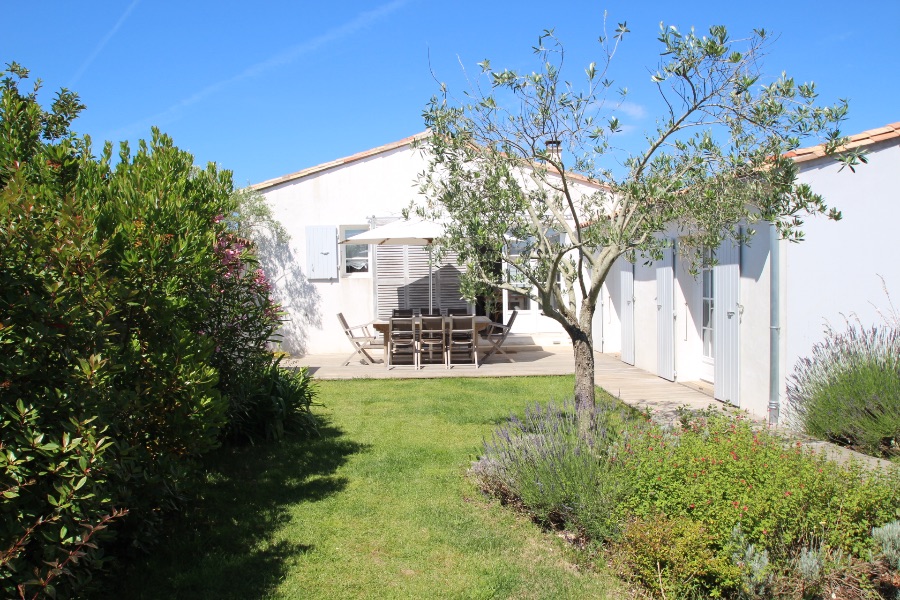 Photo 5 : JARDIN d'une maison située à La Flotte-en-Ré, île de Ré.