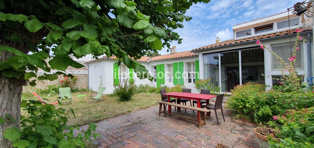 Photo 1 : NC d'une maison située à Loix, île de Ré.