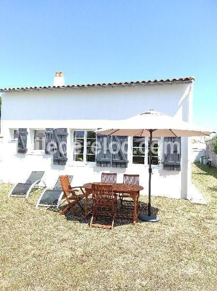 Photo 2 : JARDIN d'une maison située à La Couarde-sur-mer, île de Ré.