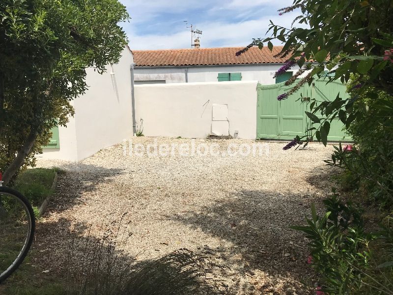 Photo 10 : JARDIN d'une maison située à Saint-Clement, île de Ré.