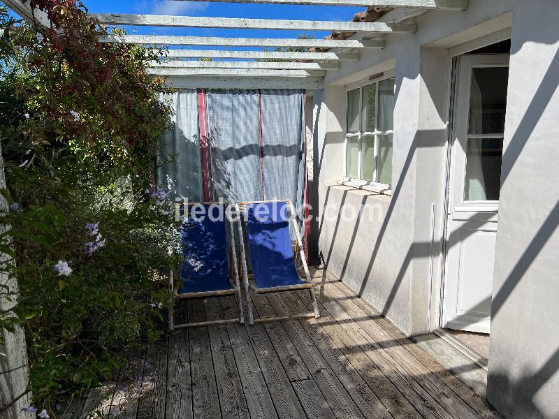 Photo 8 : EXTERIEUR d'une maison située à Les Portes-en-Ré, île de Ré.