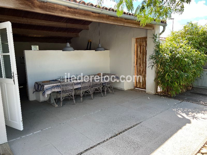 Photo 7 : EXTERIEUR d'une maison située à Les Portes-en-Ré, île de Ré.