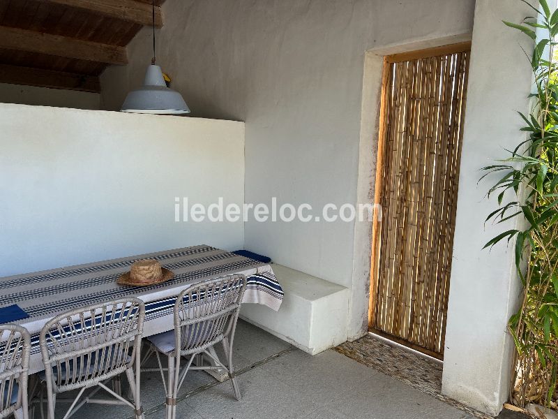 Photo 10 : EXTERIEUR d'une maison située à Les Portes-en-Ré, île de Ré.