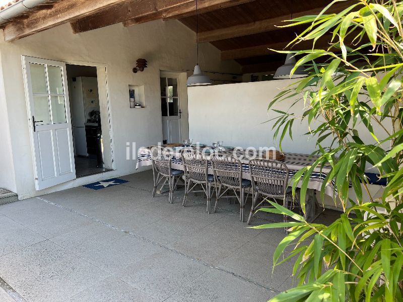 Photo 6 : EXTERIEUR d'une maison située à Les Portes-en-Ré, île de Ré.