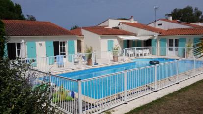 Ile de Ré:Charmante propriété rétaise pour 10 personnes avec piscine à la flotte