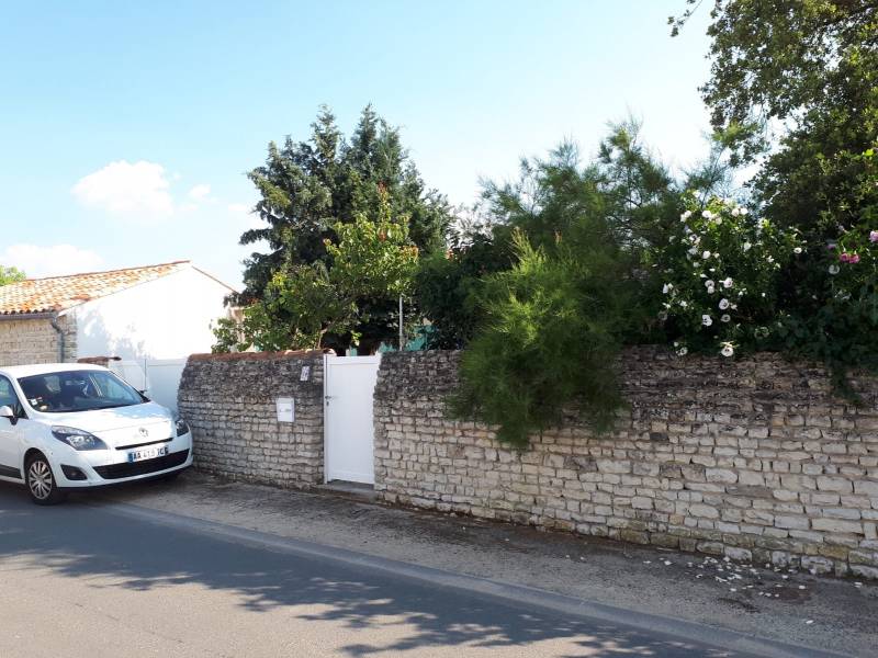 Photo 37 : EXTERIEUR d'une maison située à La Flotte-en-Ré, île de Ré.