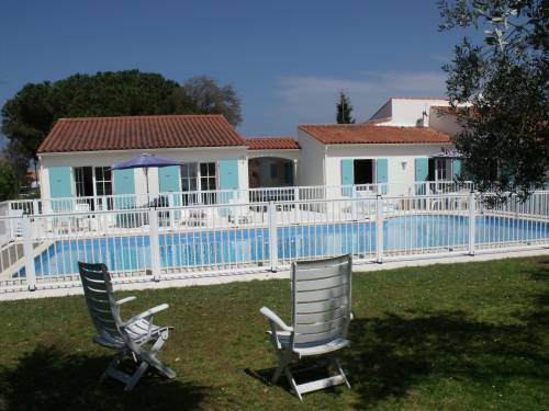 Photo 3 : EXTERIEUR d'une maison située à La Flotte, île de Ré.